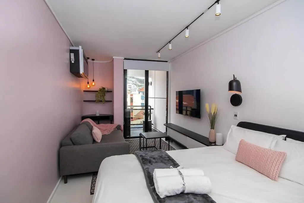 305 The Flamingo Sea Point Apartment Cape Town