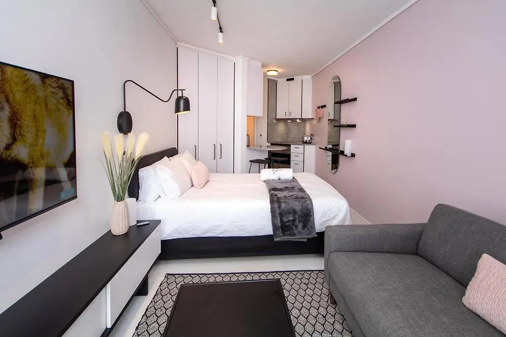 305 The Flamingo Sea Point Apartment Cape Town