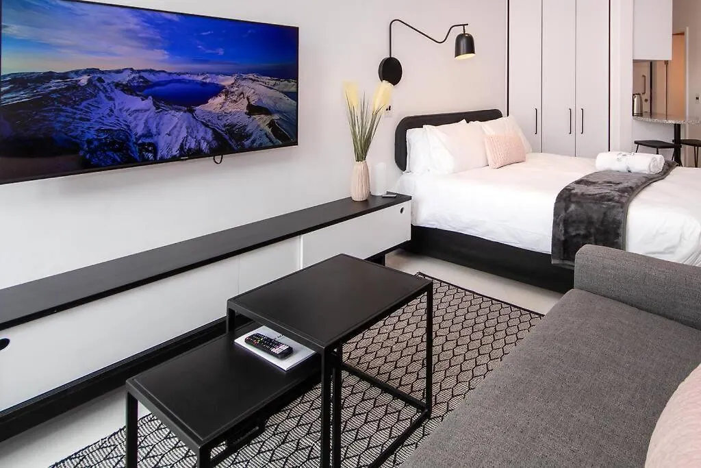 305 The Flamingo Sea Point Apartment Cape Town